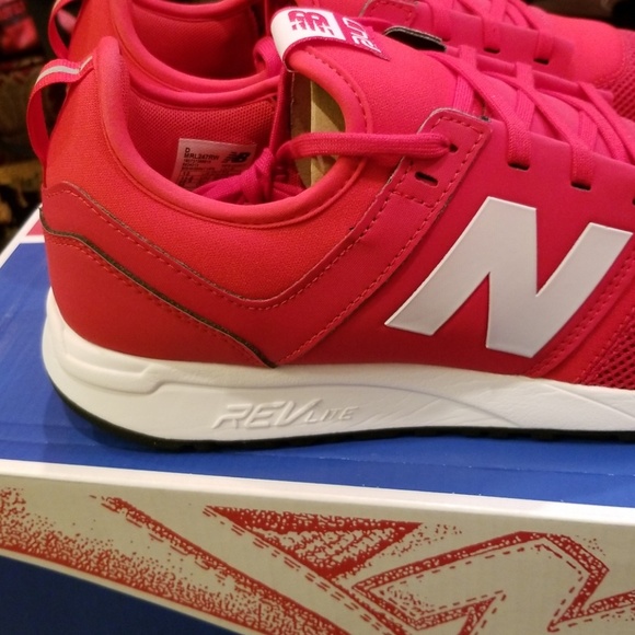 Sold - Picture 3 of 5